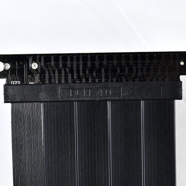 Райзер для відеокарти LIAN LI PCIe 4.0 RISER CABLE 200mm (G89.PW-PCI-420) G89.PW-PCI-420 фото